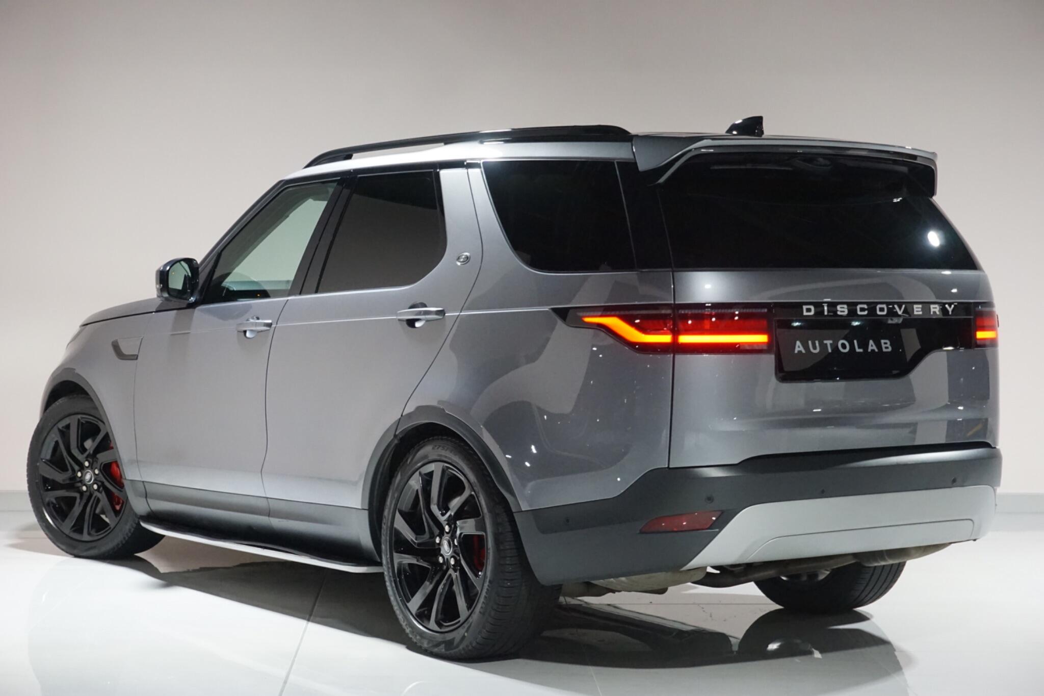 Land Rover Discovery 3.0 D300 MHEV SE SUV 5dr Diesel Auto 4WD Euro 6 (s/s) (300 ps)